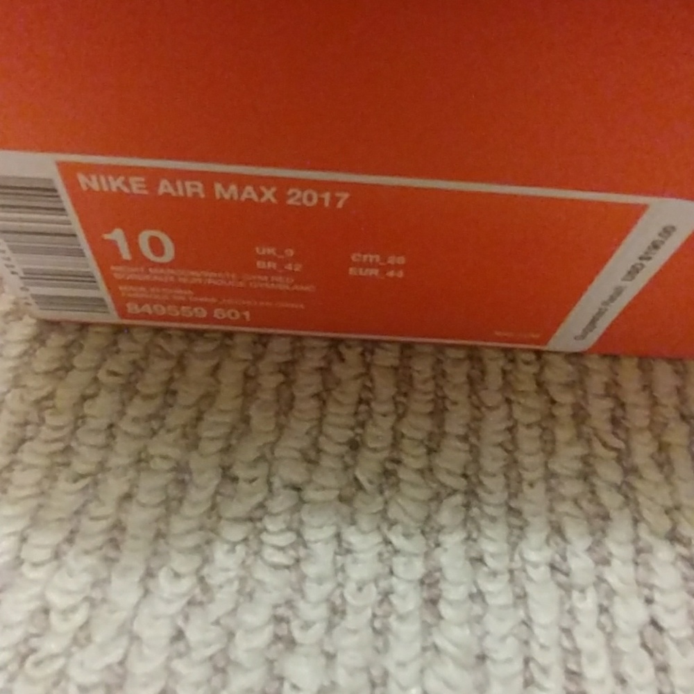 Nike Air Max 2017 - Picture 2 of 6